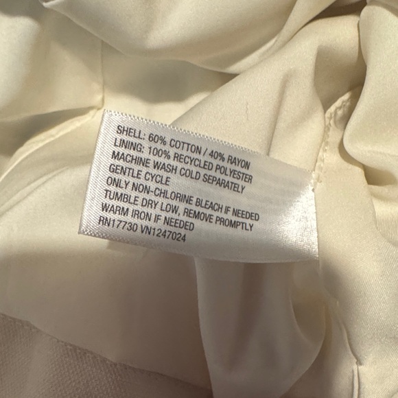 Size XXL Women’s A new day cream vest - Picture 5 of 5